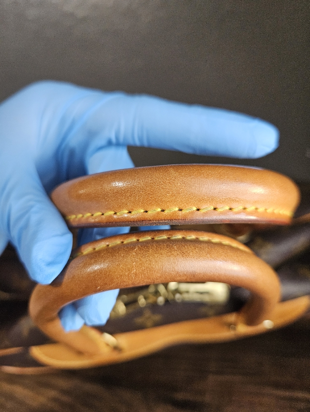 Authentic Louis Vuitton Deauville Monogram Canvas - Picture 15 of 16